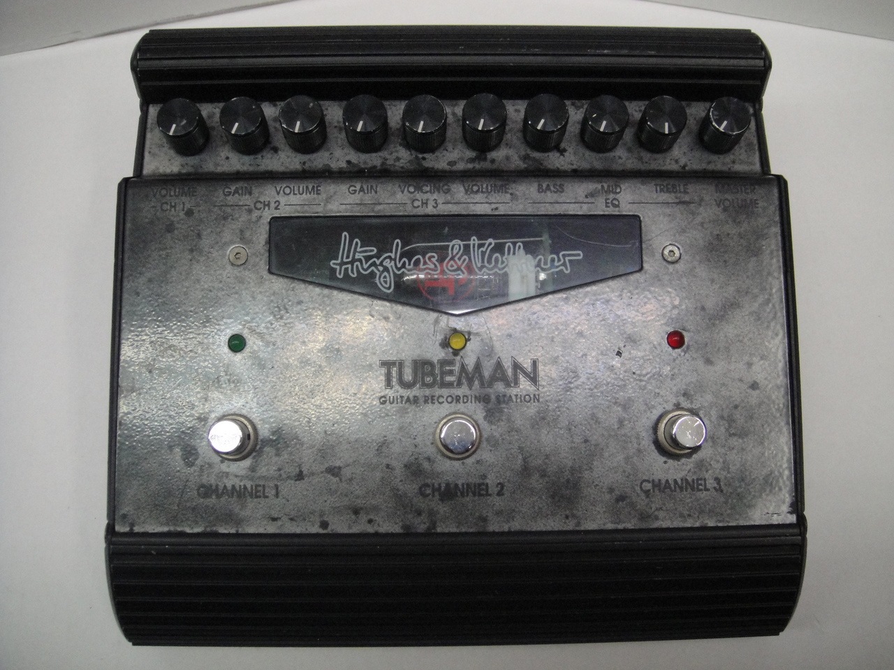 安い特売[中古] Hughes&Kettner TUBEMAN 初期モデル 幅広く効くEQと使い勝手の良い4モードが秀逸/入荷希少な最初期モデル [QI719] プリアンプ