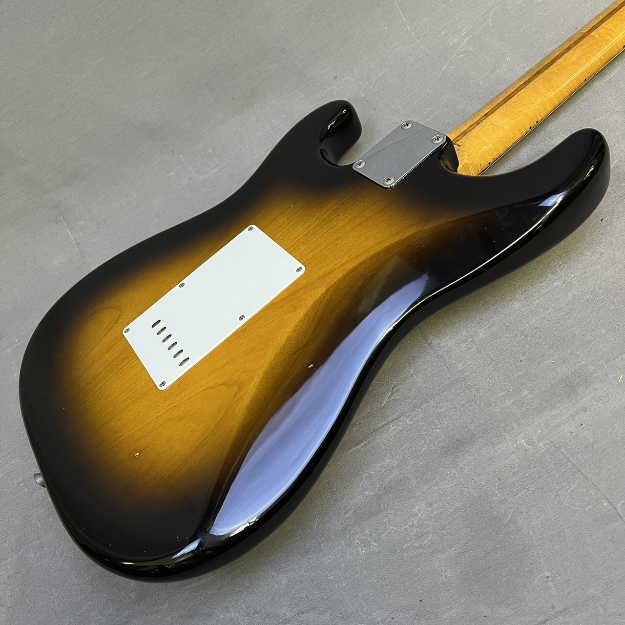 89年製 Fender Japan ST-57 ビンテージ-