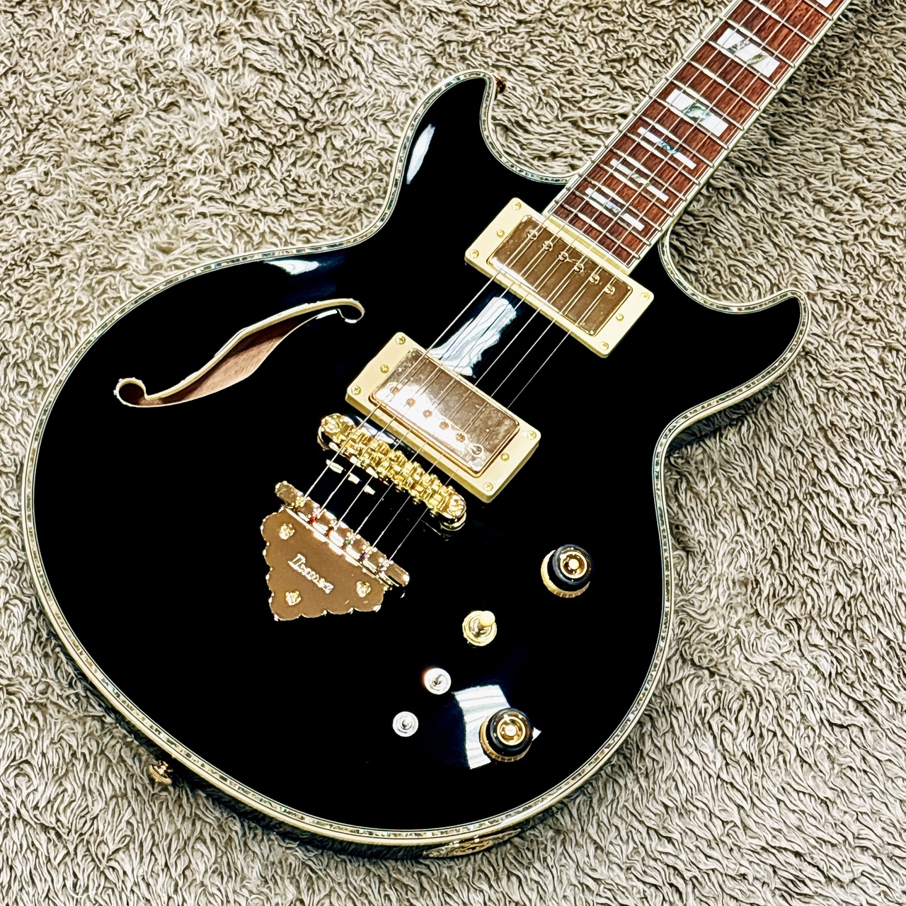 Ibanez AR520H-BK (Black)【チェンバードボディ】 【SPOT品】【特価