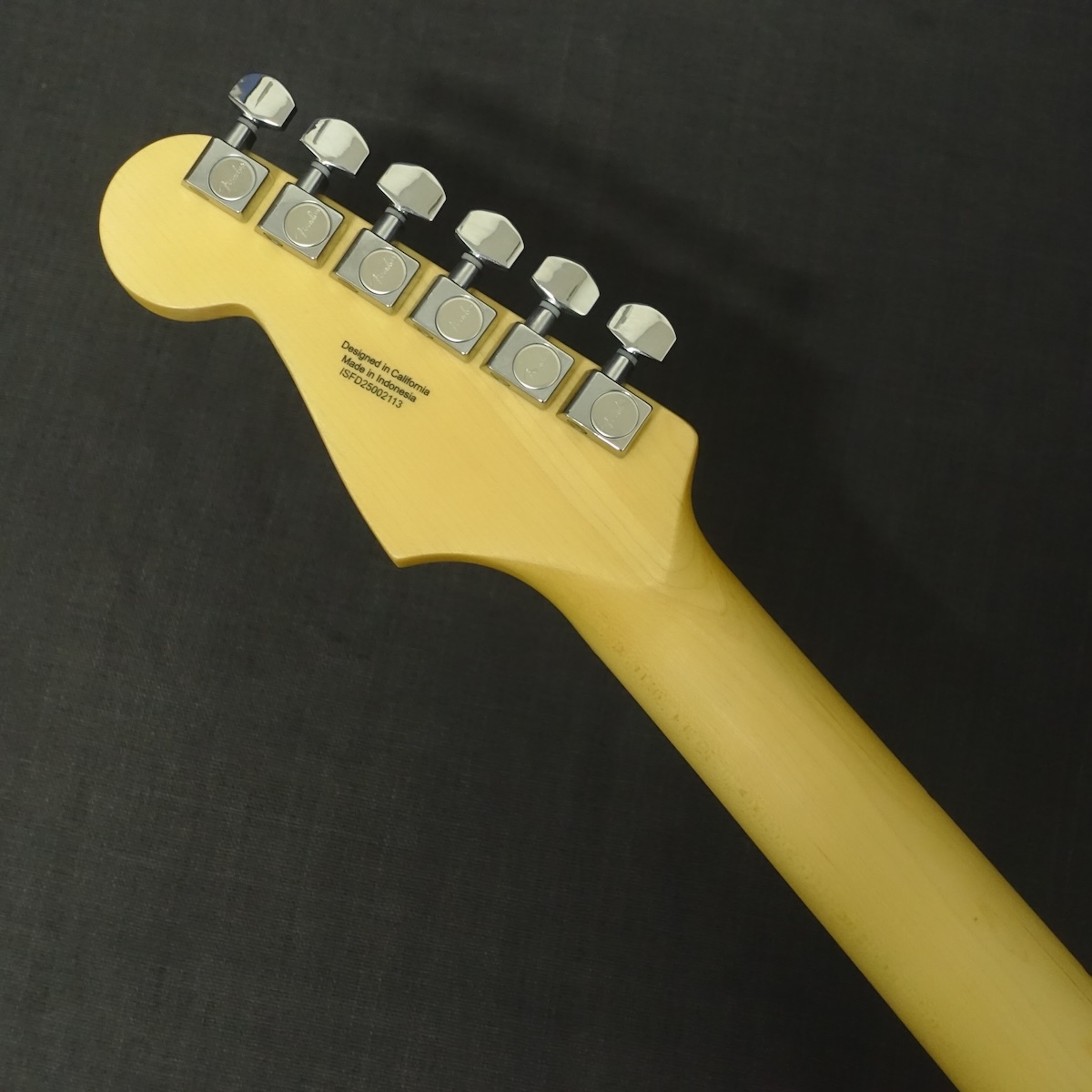 Fender Standard Stratocaster Maple Fingerboard Candy Cola 사진 8