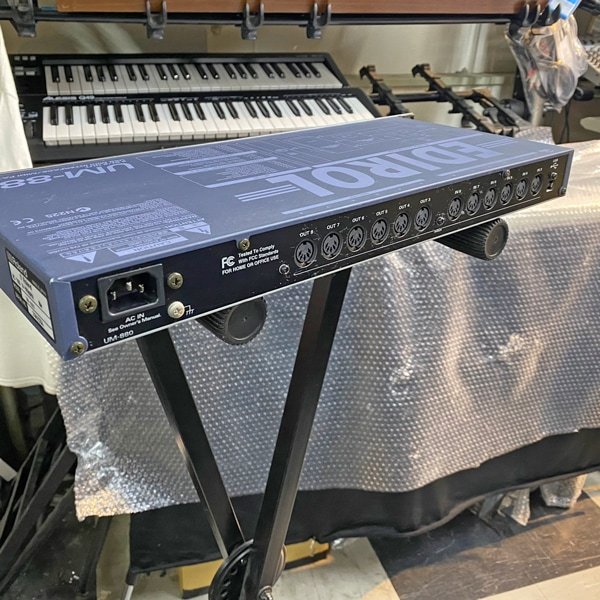 EDIROL UM-880 USB MIDIインターフェース (おまけ付き) EDIROL UM-880 USB MIDIインターフェース (おまけ付き) EDIROL