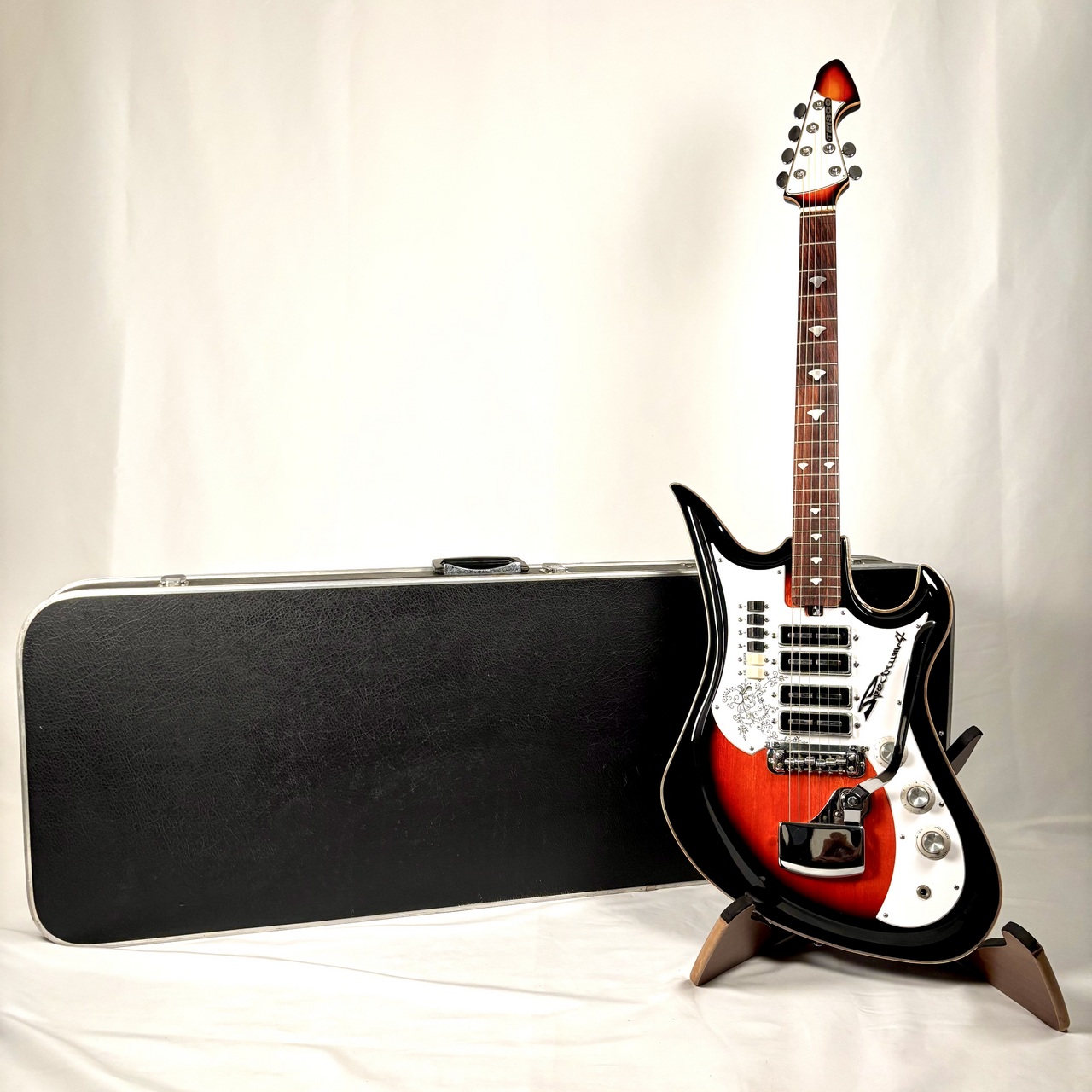 Teisco / Spectrum 4 ジャンク 1970 Teisco ET 440 Spectrum 4 Guitar Demo - YouTube