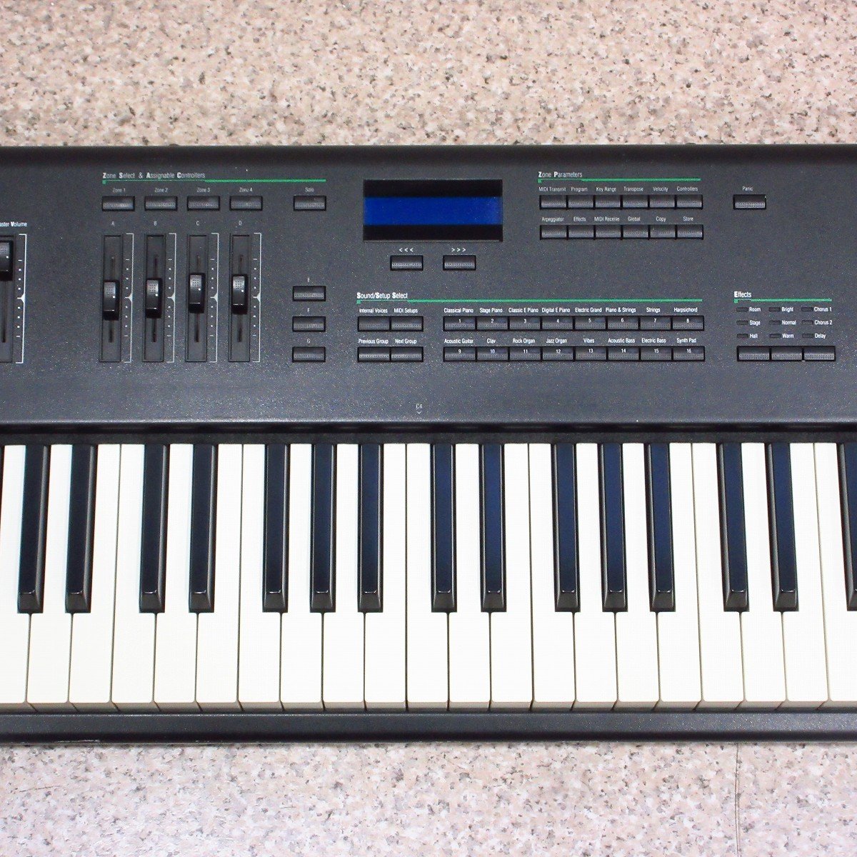 Kurzweil PC88MX 