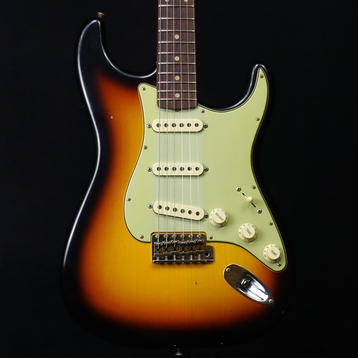 Fender Custom Shop Limited Edition 1960 Stratocaster Journeyman Relic Faded  Aged 3-Color Sunburst（新品）【楽器検索デジマート】