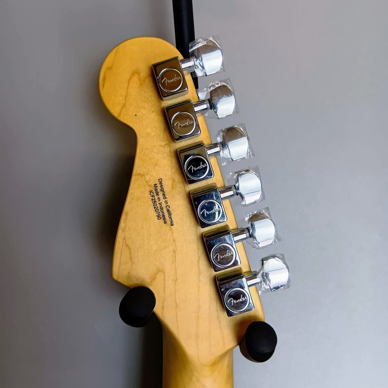 Fender 【現物画像】 Standard Stratocaster 3-Color Sunburst エレキ