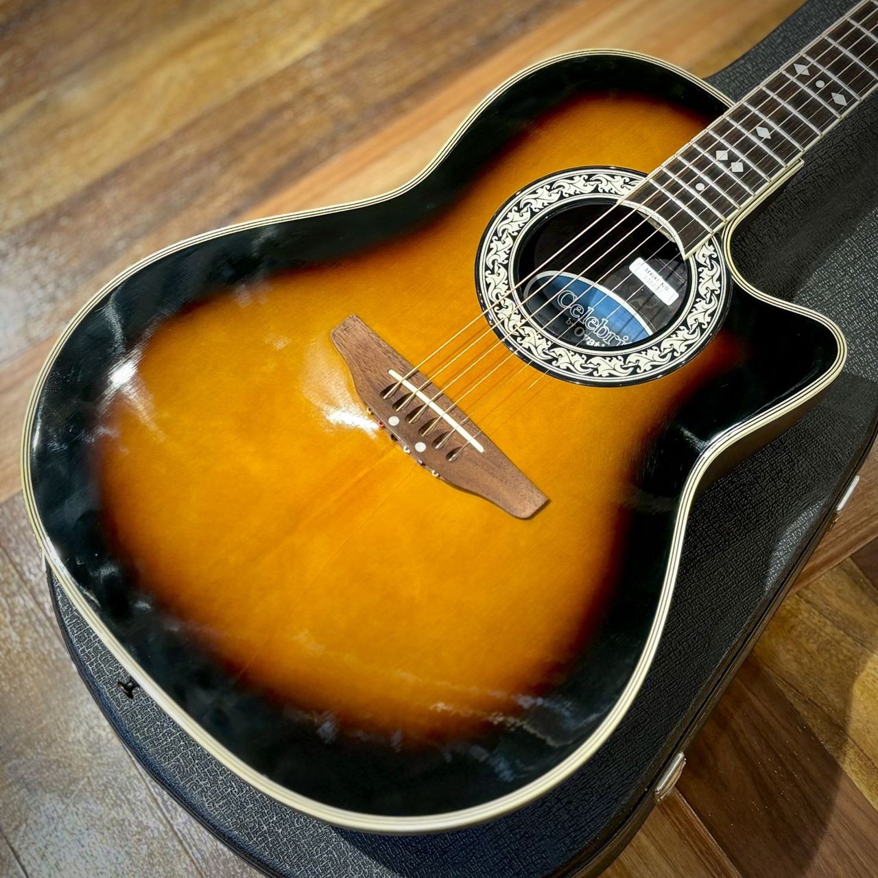 Ovation 【現物画像】CC57-1 セレブリティシリーズ SN:306670 【ご注意