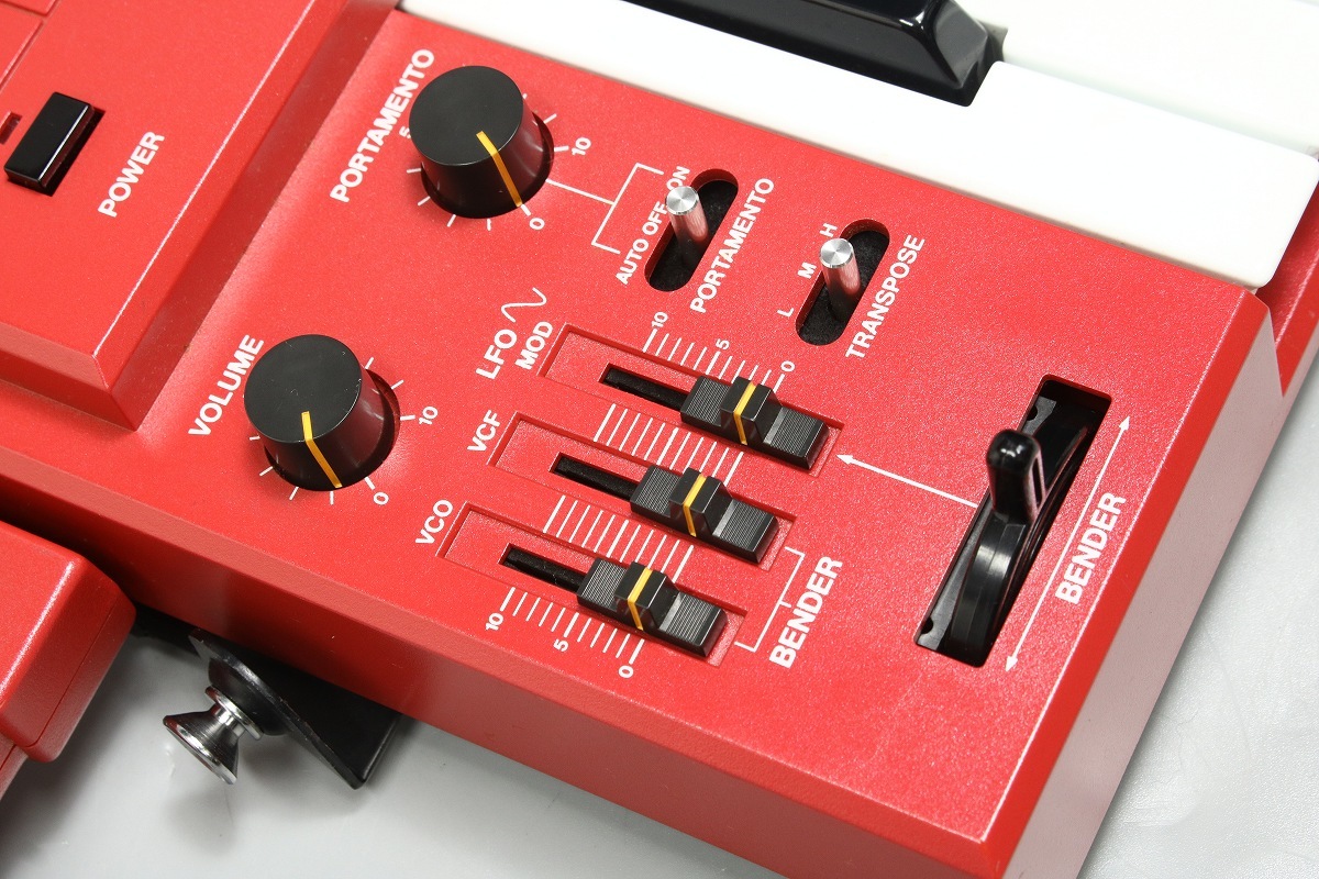 Roland SH-101 Red w/MG-1 【御茶ノ水本店】（中古/送料無料）【楽器