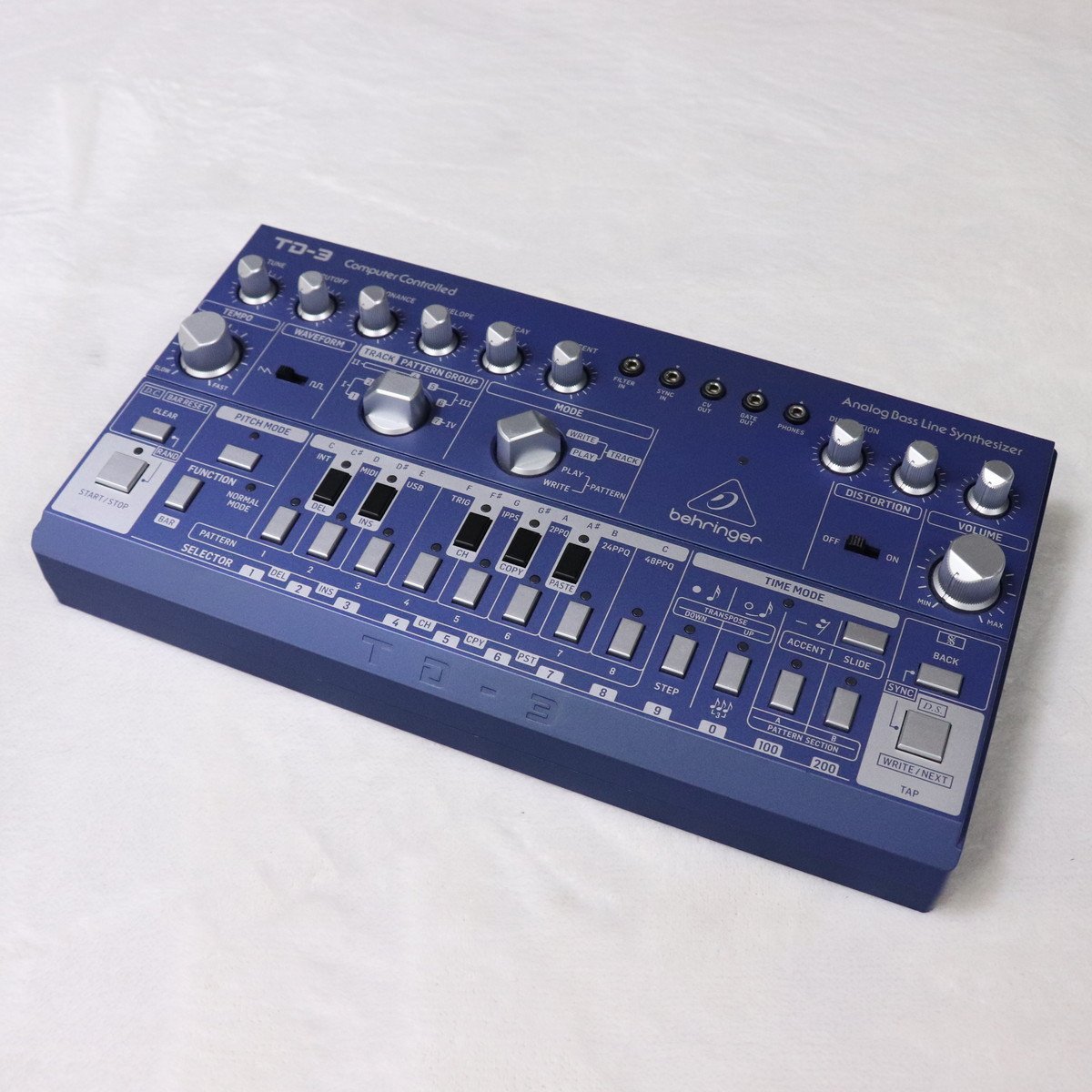 鍵盤楽器 Behringer TD-3-BU Amazon.com: Behringer TD-3-BU Analog Bass Line Synthesizer