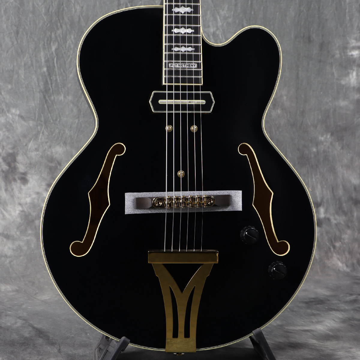 Ibanez Pat Metheny New Signature Model PM3C-BKL (Black Low Gloss
