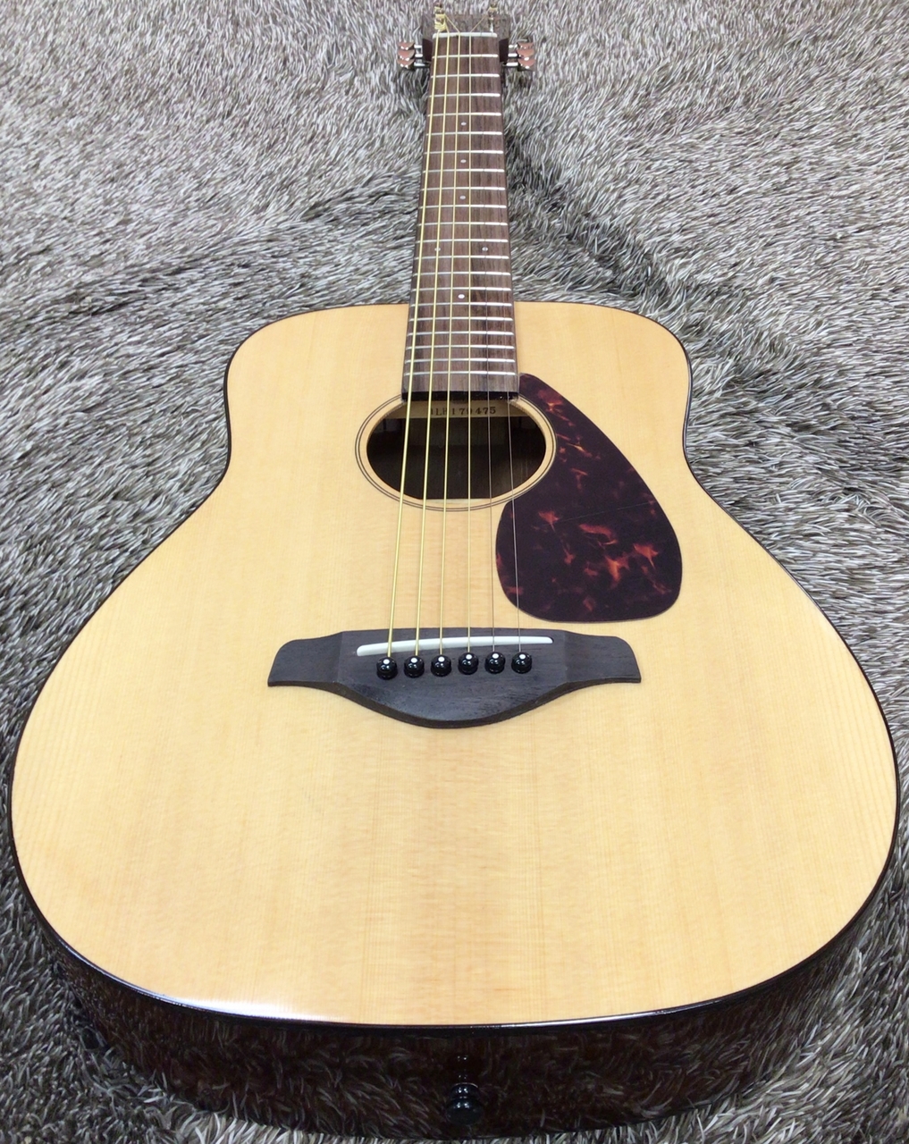 YAMAHA JR2S ナチュラル(NT)【トップ単板ミニギター】（新品特価