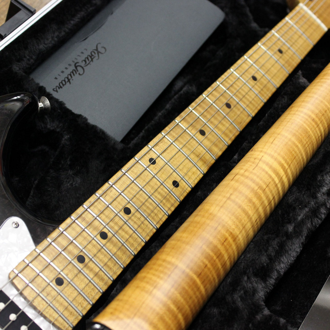 Xotic XS-2 キルトメイプルトップ Trans Black Roasted Flame Maple