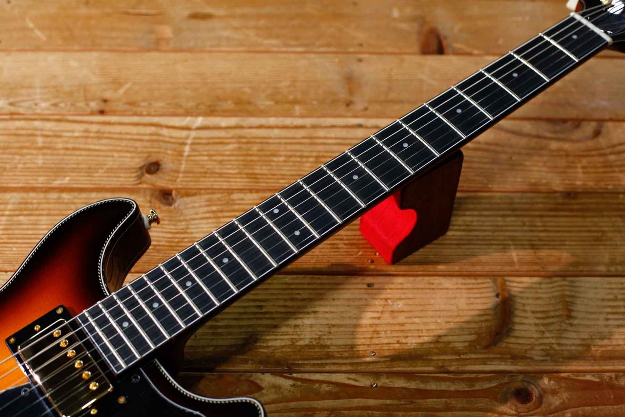 Seventy Seven Guitars ALBATROSS-JAZZ-JT / SB（新品）【楽器検索