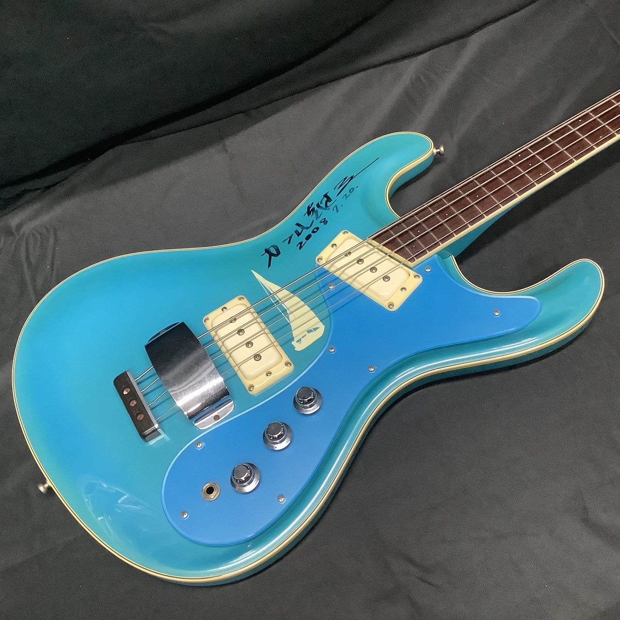 Mosrite オーダーモデル KYB001 加山雄三氏のサイン入り (モズライト ベース )（中古）【楽器検索デジマート】