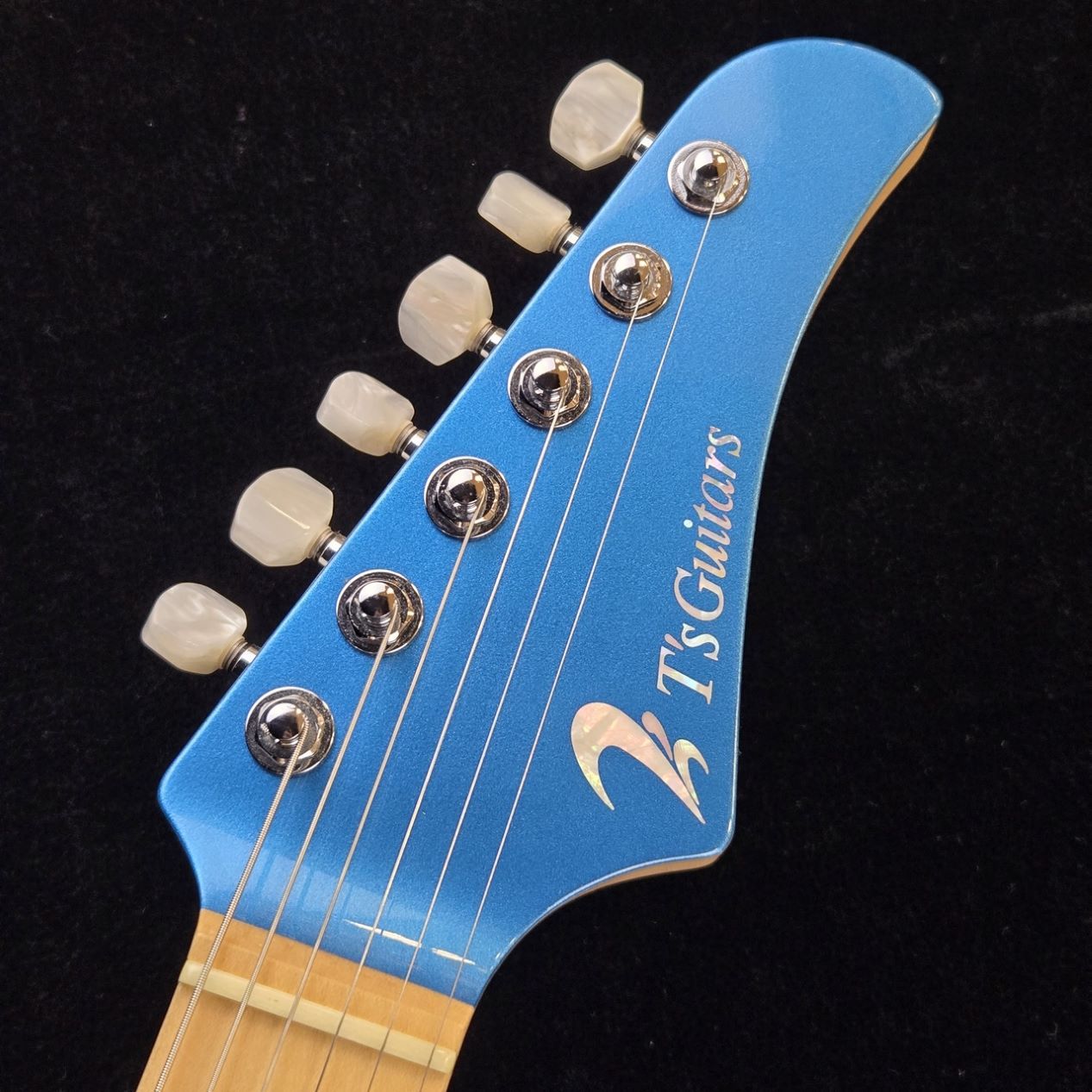 T's Guitars DST-Pro24 Carvedtop - Lake Placid Blue【現物画像