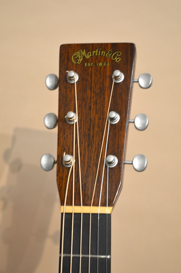ギター Martin HD28 custom prewar reissue 1981年製、Martin HD-28 CUSTOM PREWAR REISSUEモデル入荷