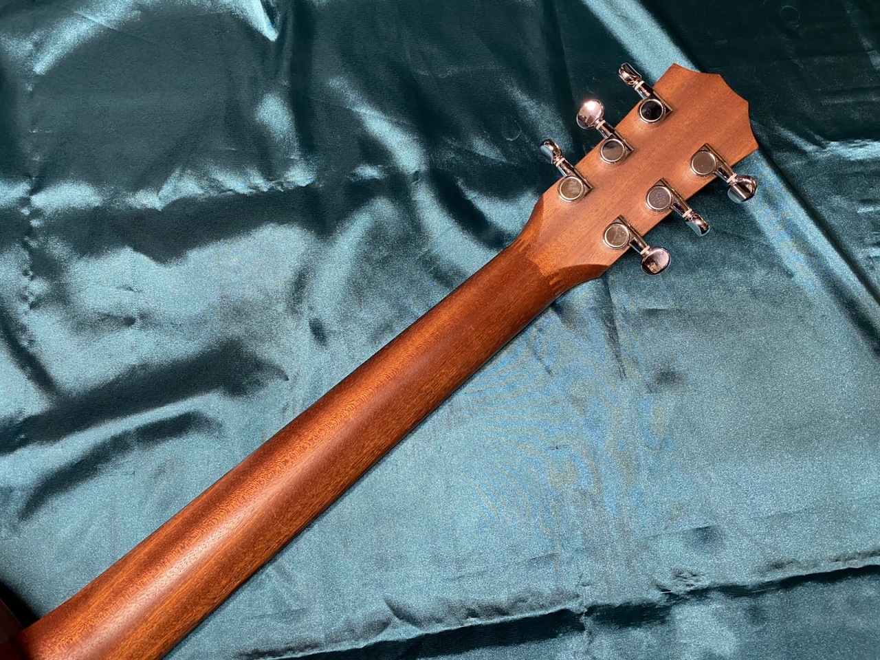 Taylor Taylor Swift Baby Taylor-e（中古）【楽器検索デジマート】