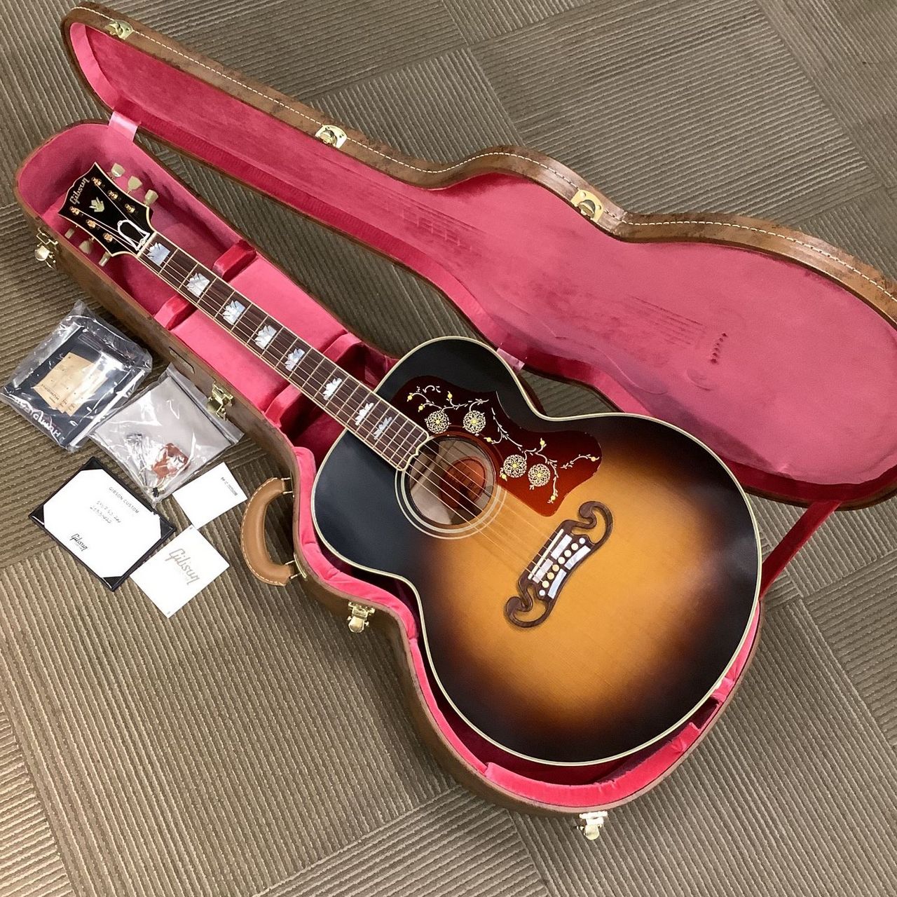 Gibson 1957 SJ-200(VS)【中古アコースティックギター】【現物画像】
