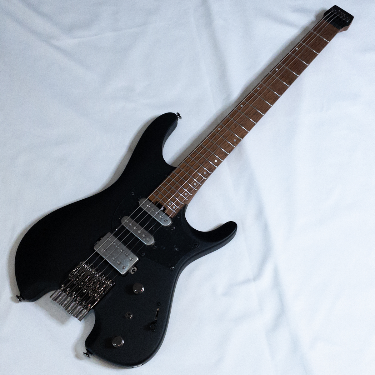 Ibanez Q54 BKF 美品 ヘッドレスギター 楽天市場】Ibanez Q54 -BKF(Black Flat)- 新品[アイバニーズ