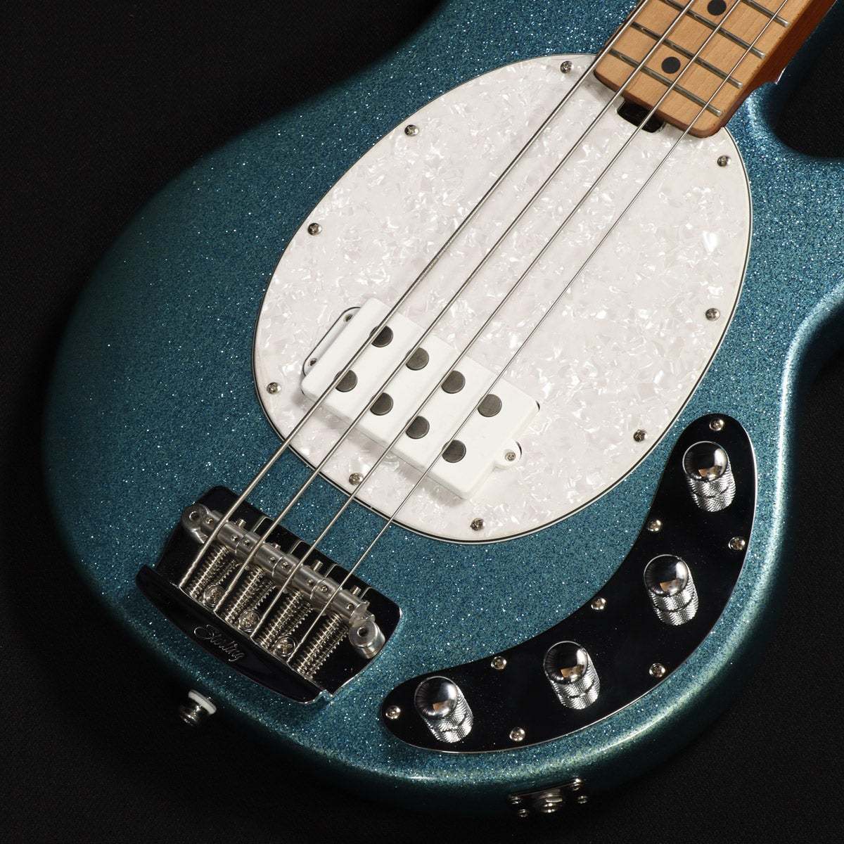 Sterling by MUSIC MAN RAY 34 Blue Sparkle ≪S/N:SR66142≫ 【心斎橋