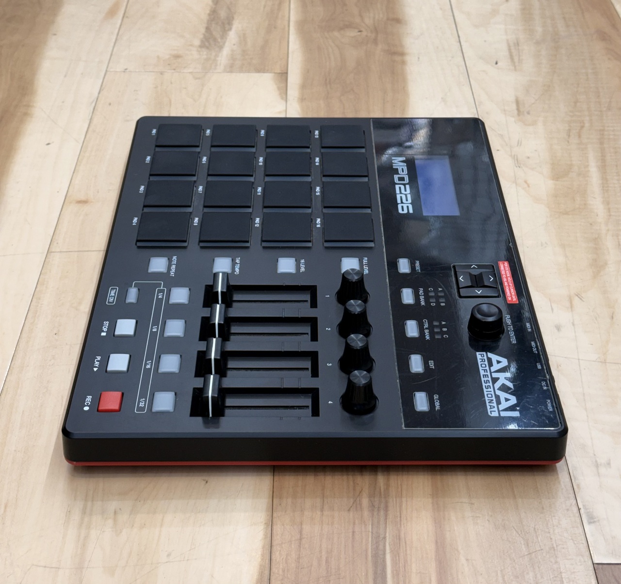 AKAI MPD226（中古）【楽器検索デジマート】