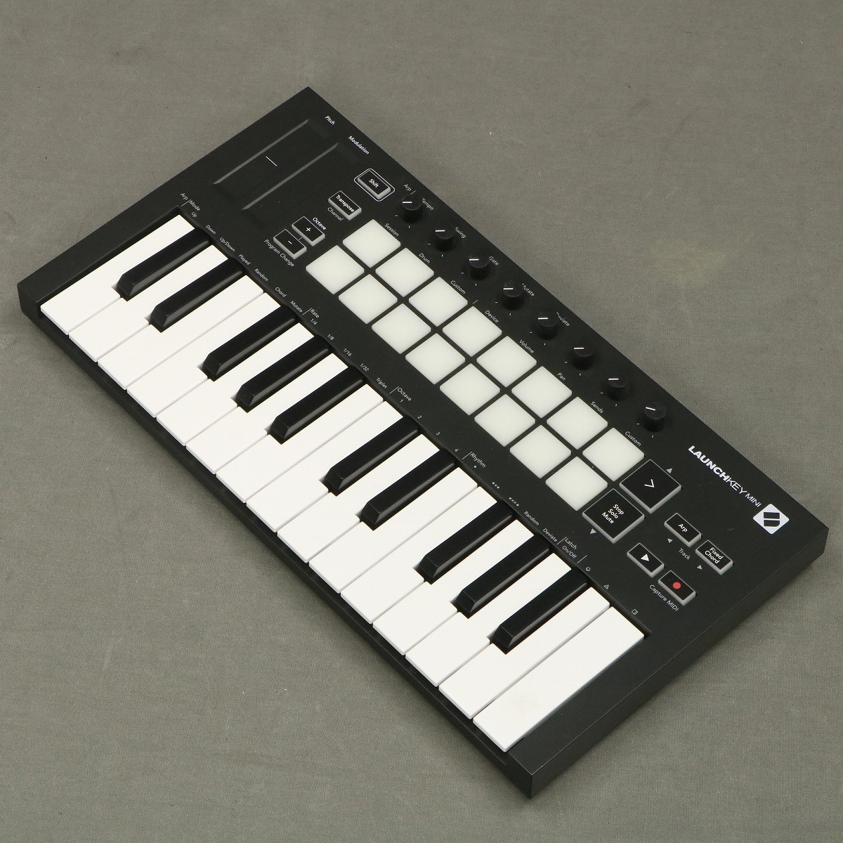 Novation LAUNCHKEY MINI MKIII 【御茶ノ水本店】（中古）【楽器検索