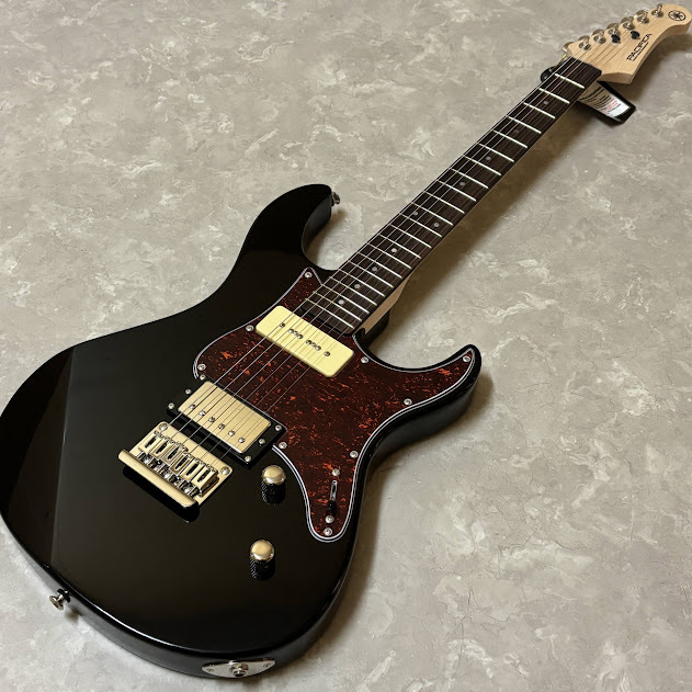 YAMAHA PACIFICA311H (BL)　エレキギター　ブラック YAMAHA PACIFICA311H BL(ブラック) エレキギター初心者14点