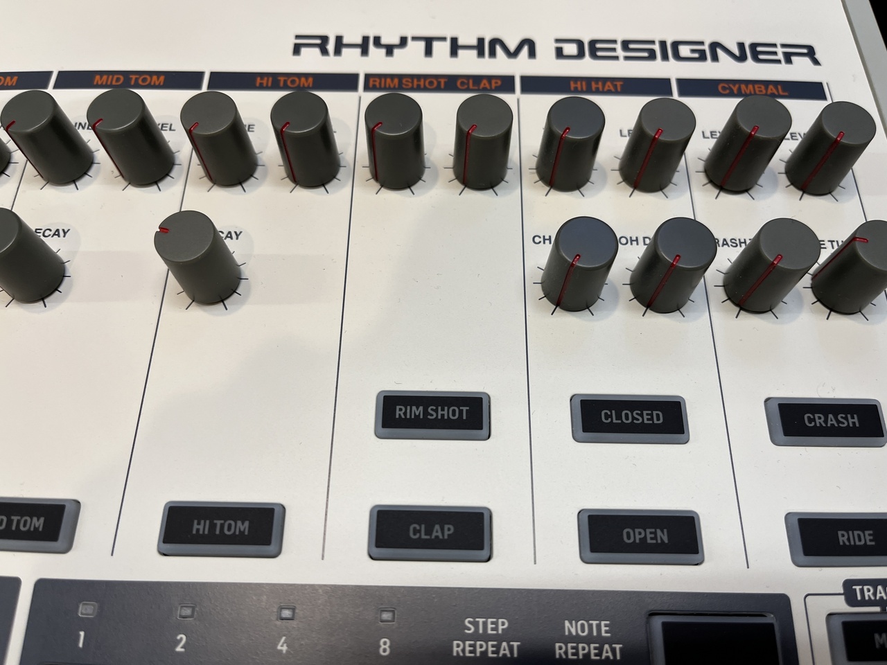 BEHRINGER RD-9【【中古】（中古）【楽器検索デジマート】