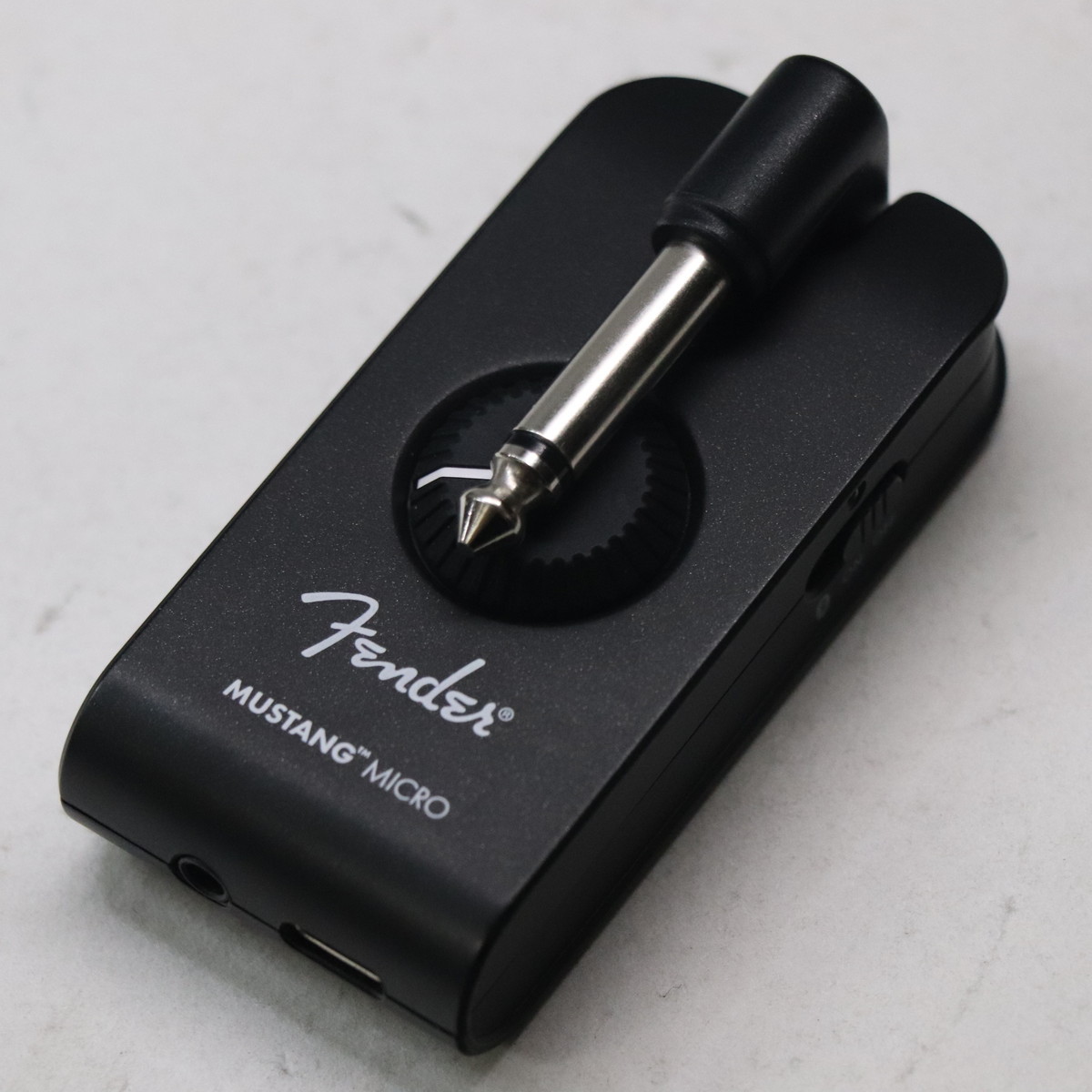 【美品】Fender Mustang Micro（即購入可） Fender（フェンダー） Fender Mustang Micro Plus ギターに直接プラグ