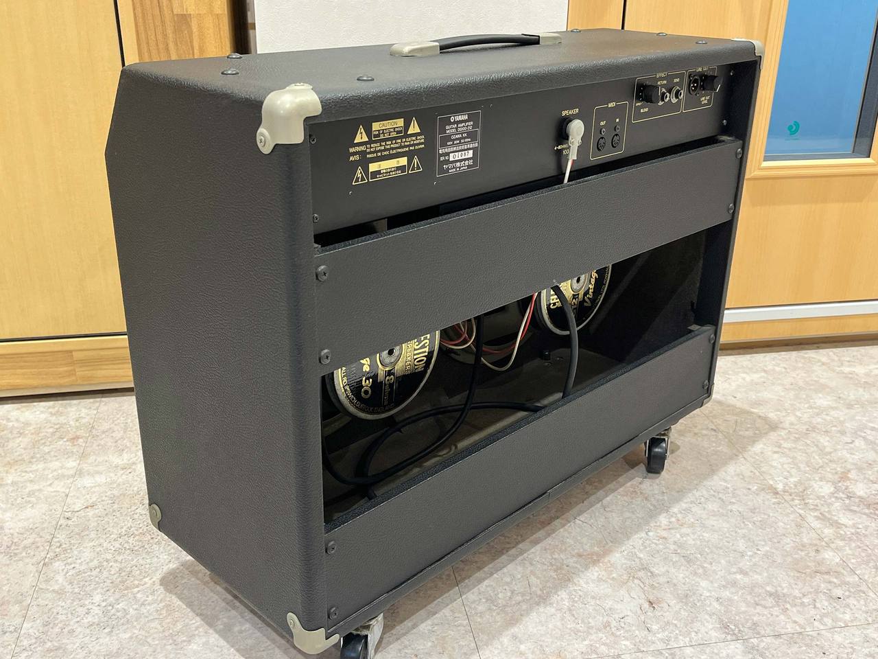ギターアンプ（コンボ）YAMAHA DG212 DG100-212 - 展示コレクション - INNOVATION ROAD - ヤマハ株式会社