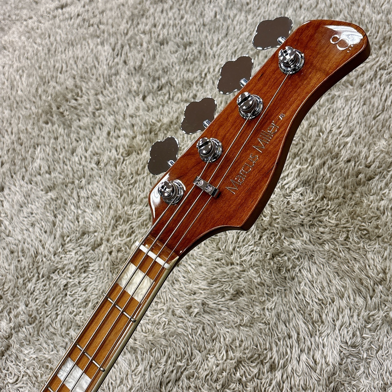 Sire Marcus Miller V8 4st NT (Natural)【中古美品
