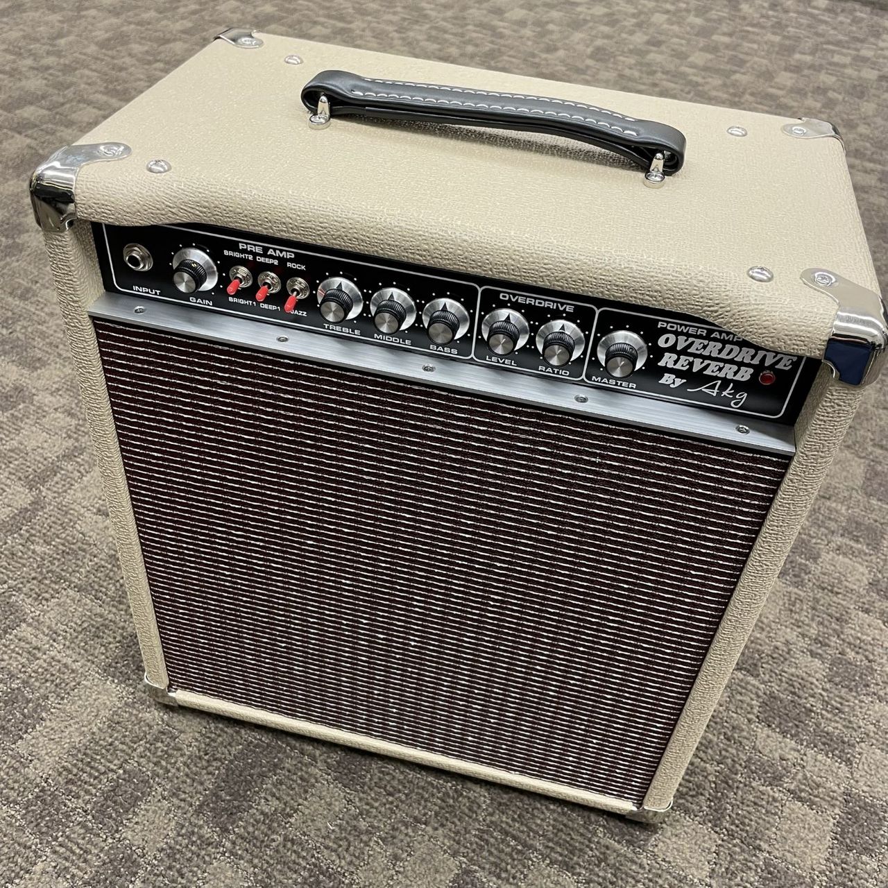 AKG Sound Design Custom Line Overdrive Reverb 8w CELESTION 