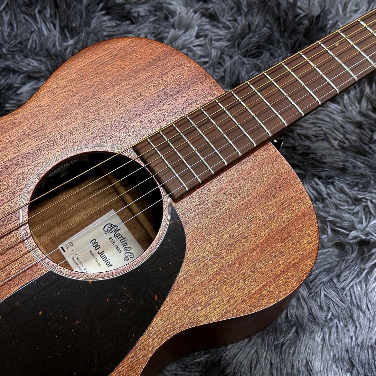 Martin 000 Jr E Sapele【特価】 【エレアコ】（新品特価/送料無料