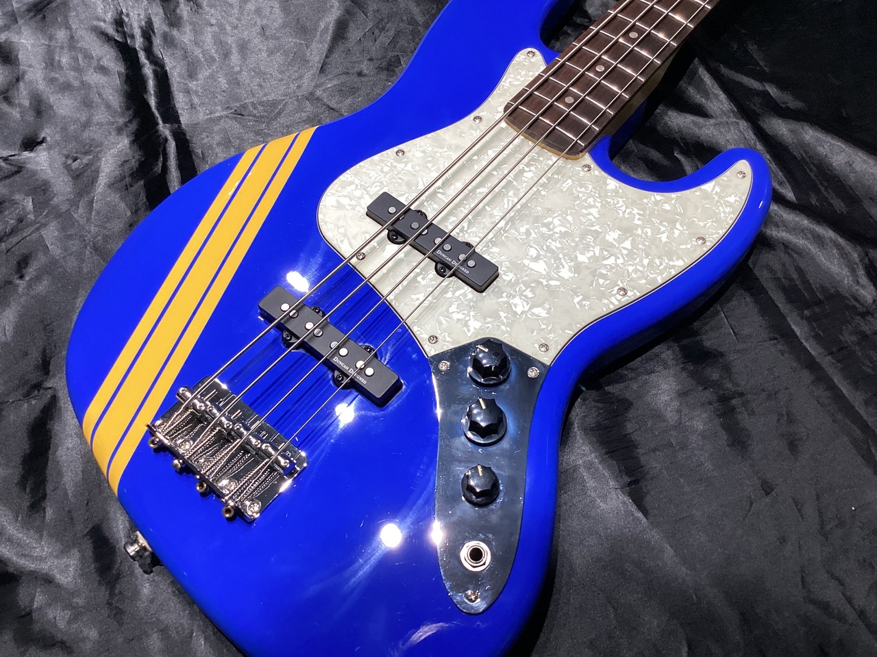 Squier by Fender TOMOMI Jazz Bass（中古）【楽器検索デジマート】