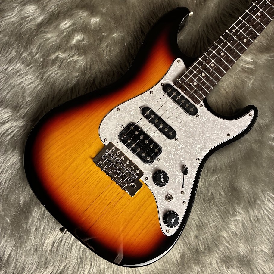 Bacchus GS-Mini 3TS ストラトキャスター エレキギター ユニバース