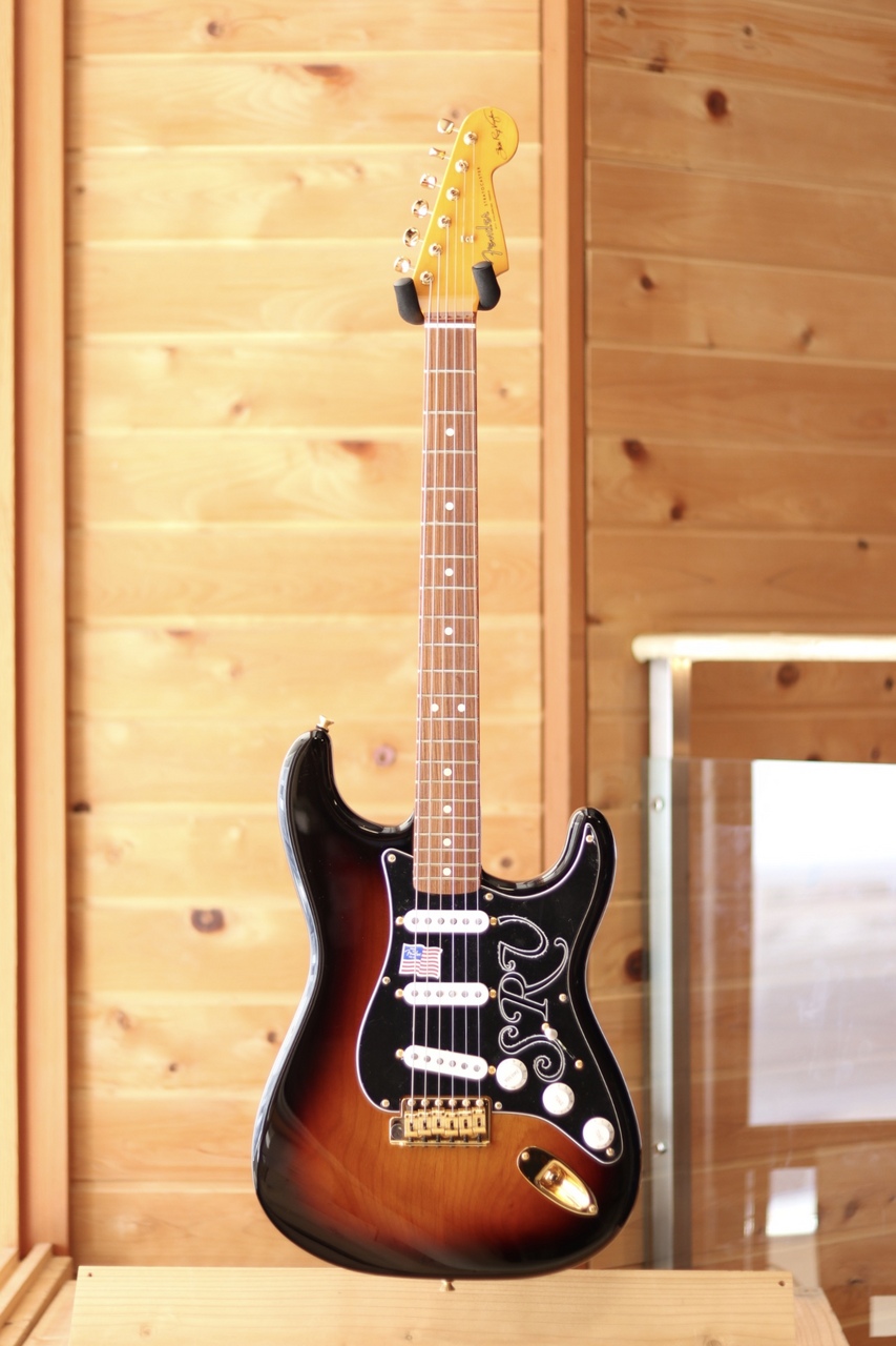 Fender Stevie Ray Vaughan Stratocaster（新品/送料無料）【楽器検索