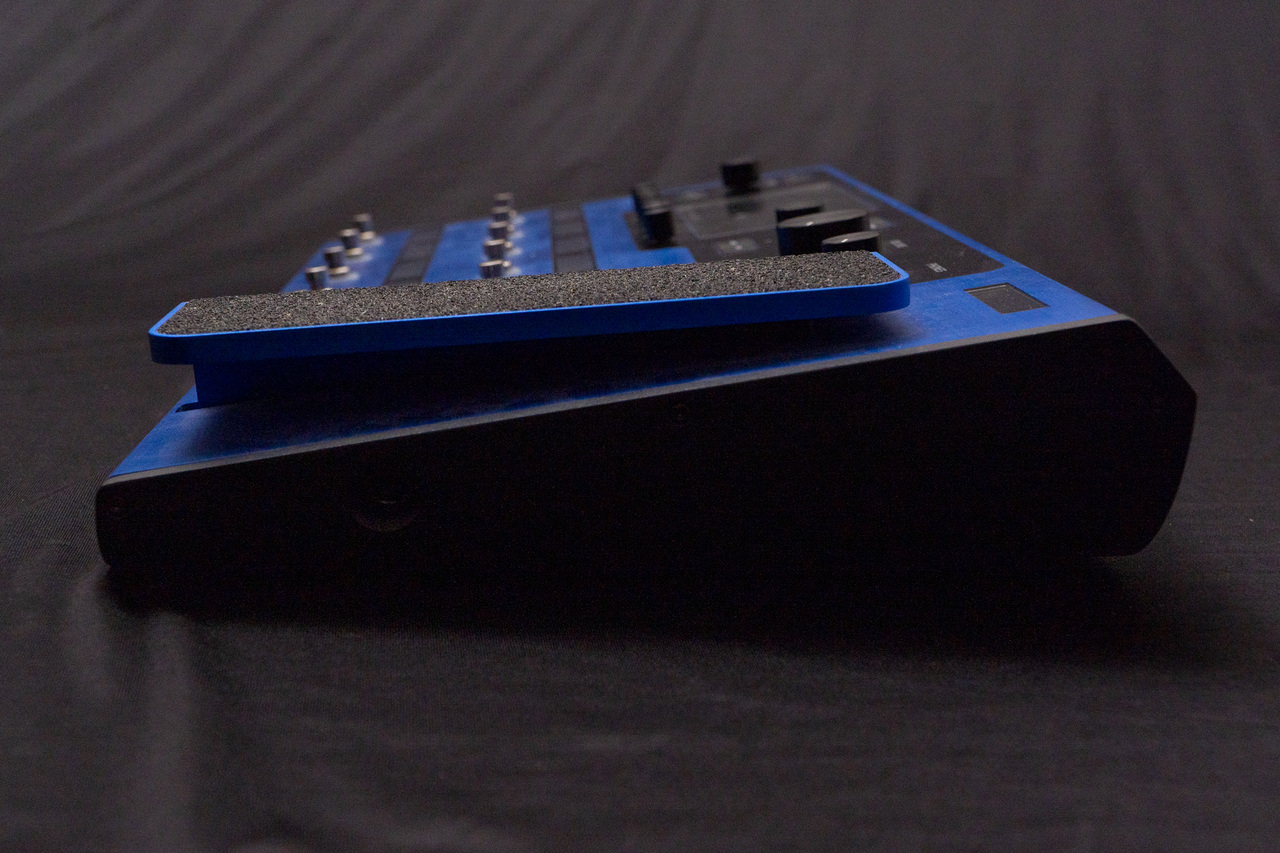 LINE 6 Helix Floor Lightning Blue【TONIQ横浜】（中古/送料