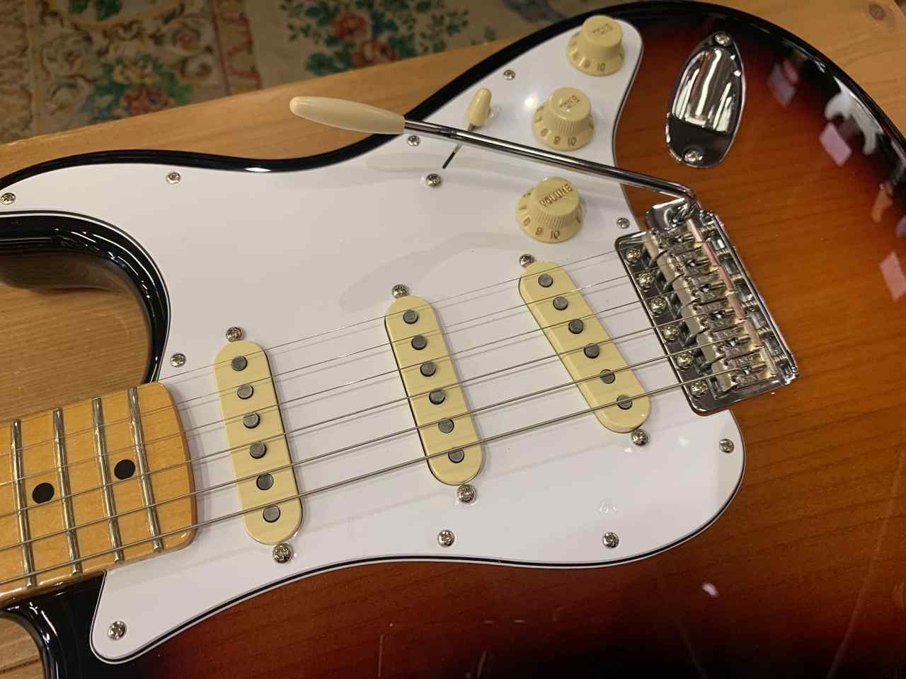 超美品 Fender Jimi Hendrix ストラトキャスター リバースヘッド 3