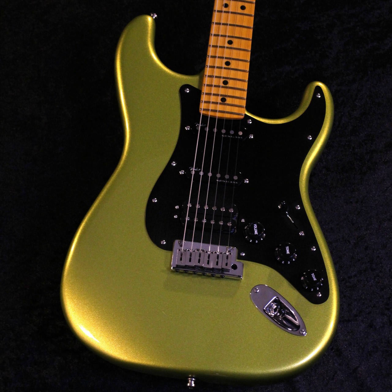 Fender 【美品中古】American Ultra II Stratocaster HSS Solar Flare 