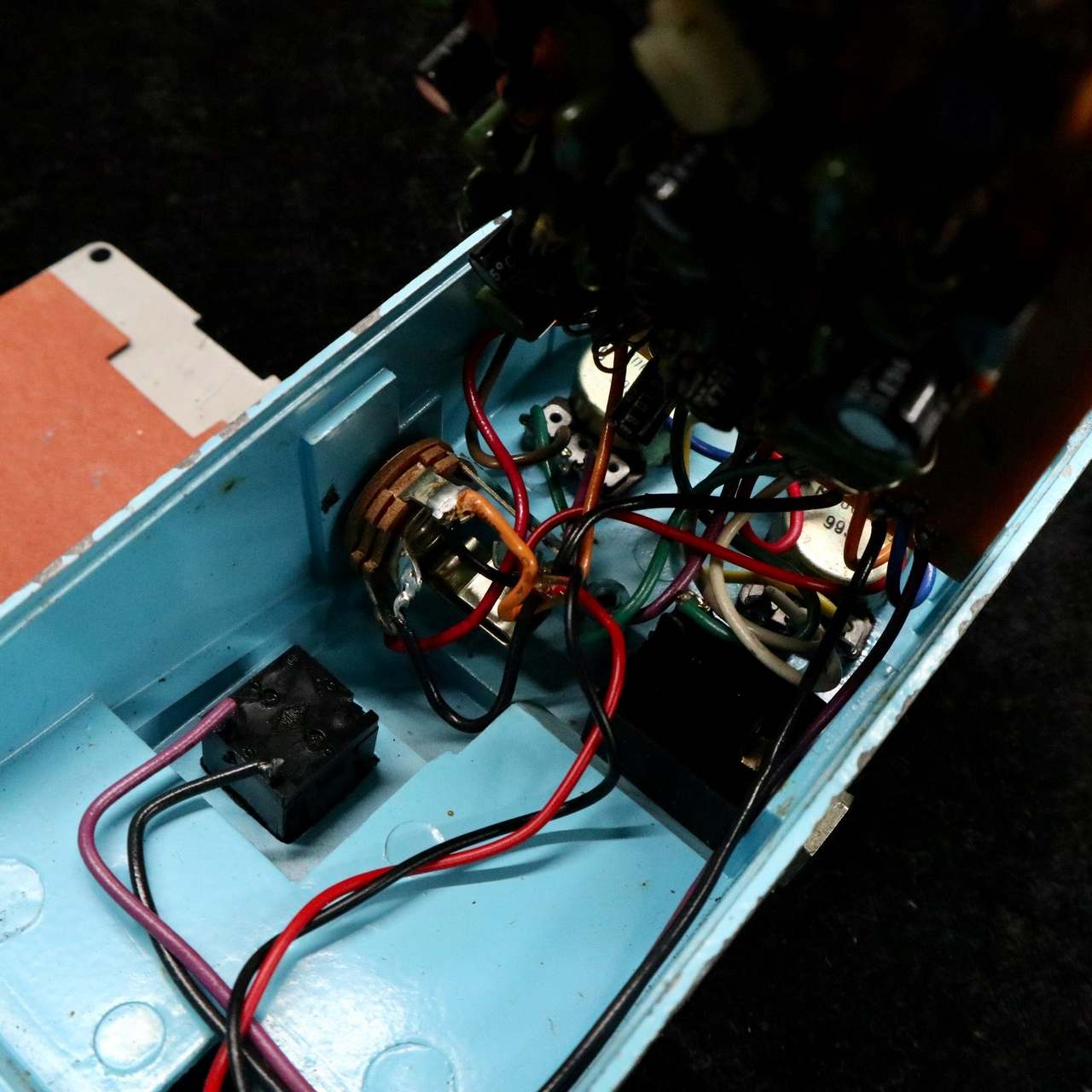 BOSS CE-2 Chorus (Silver Screw/JAPAN)（ビンテージ）【楽器検索
