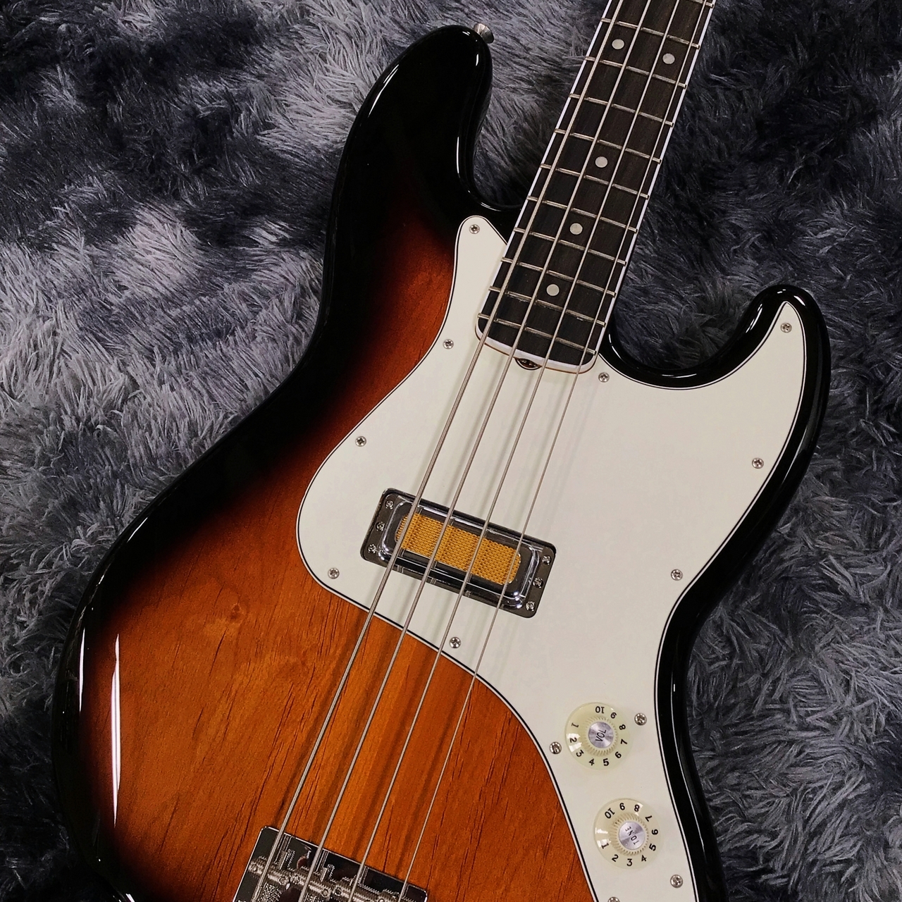Fender Gold Foil Jazz Bass フェンダー　ジャズベース Fender フェンダー Gold Foil Jazz Bass 2-Color Sunburst