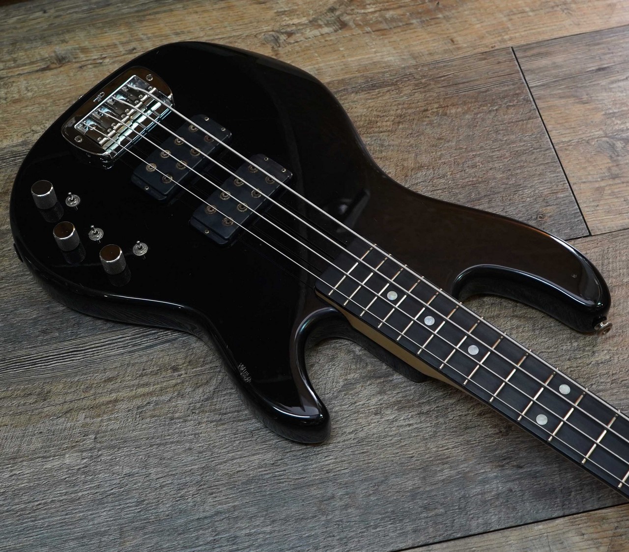 G&L L-2000 USA（中古）【楽器検索デジマート】