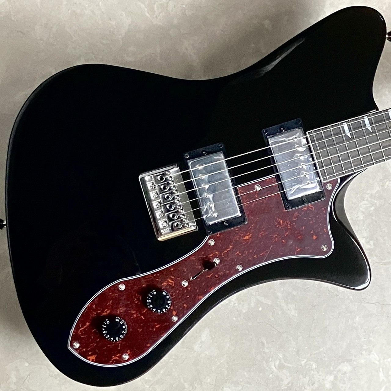 RYOGA SKATER Black エレキギター ハムバッカー ベイクドメイプル