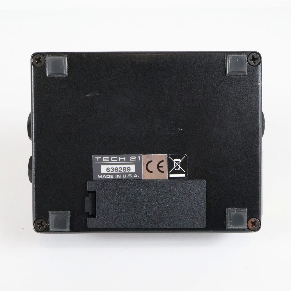 【旧タイプ　美品】TECH 21 BASS D DI サンズアンプ TECH21 【中古】サンズアンプ ベースドライバーDI TECH21 SansAmp BASS