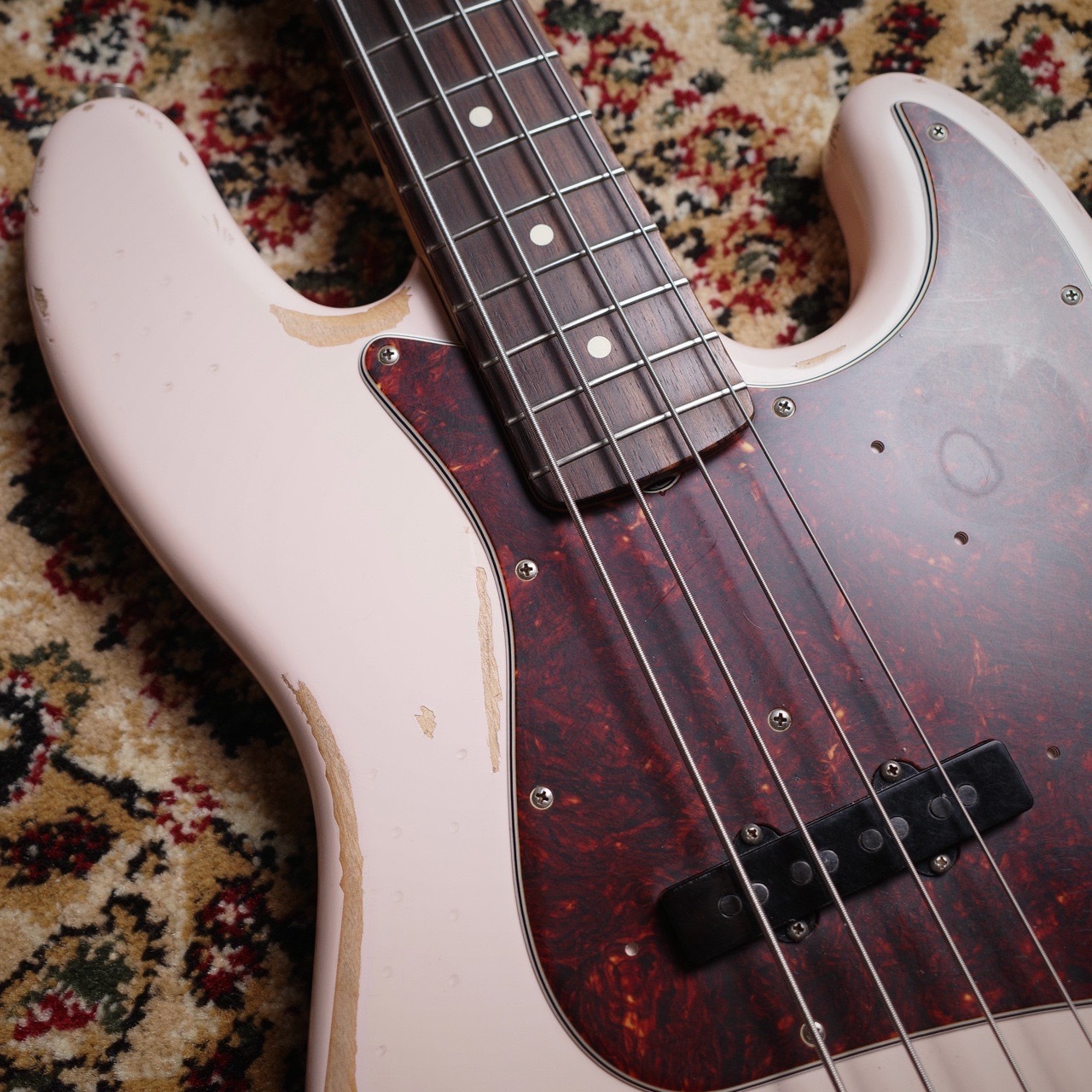 Fender Artist Series Flea Jazz Bass Roadworn ShellPink【USED 4.16  