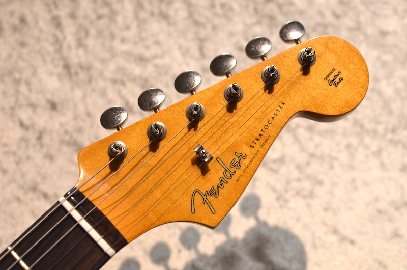 Fender Limited Edition Vintera II Road Worn '60s Stratocaster 3