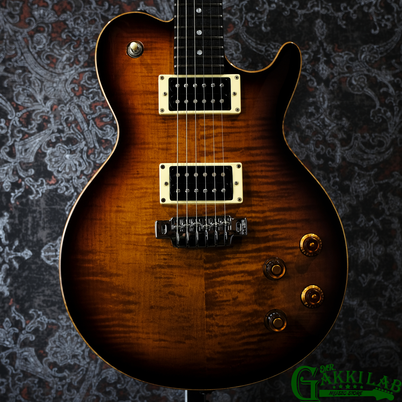 LINE 6 James Tyler Variax JTV-59 Tabacco Burst 【モデリング LINE 6 James Tyler Variax JTV-59 Tabacco Burst 【モデリング