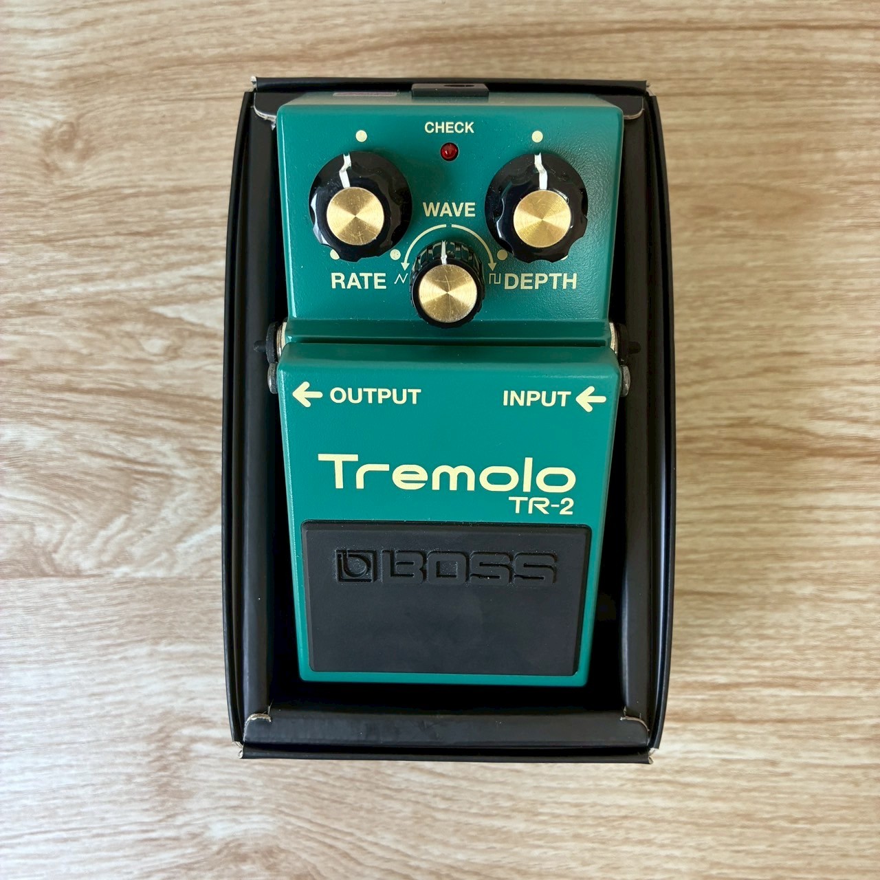 BOSS TR-2 トレモロエフェクター　大幅値下げ！ BOSS ( ボス ) TR-2 送料無料 | サウンドハウス