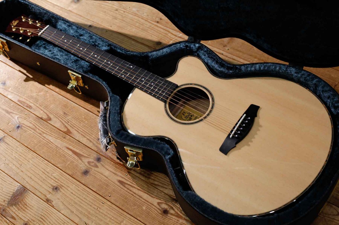 Crews Maniac Sound ES-1500C Premium Limited 