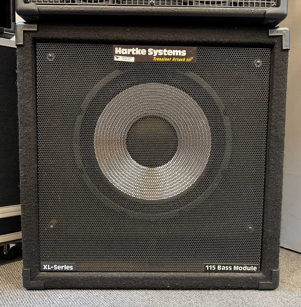 【値下げ】Hartke 115XL ベースキャビ 動作良好 Hartke 115XL XL Series 200-Watt 1x15