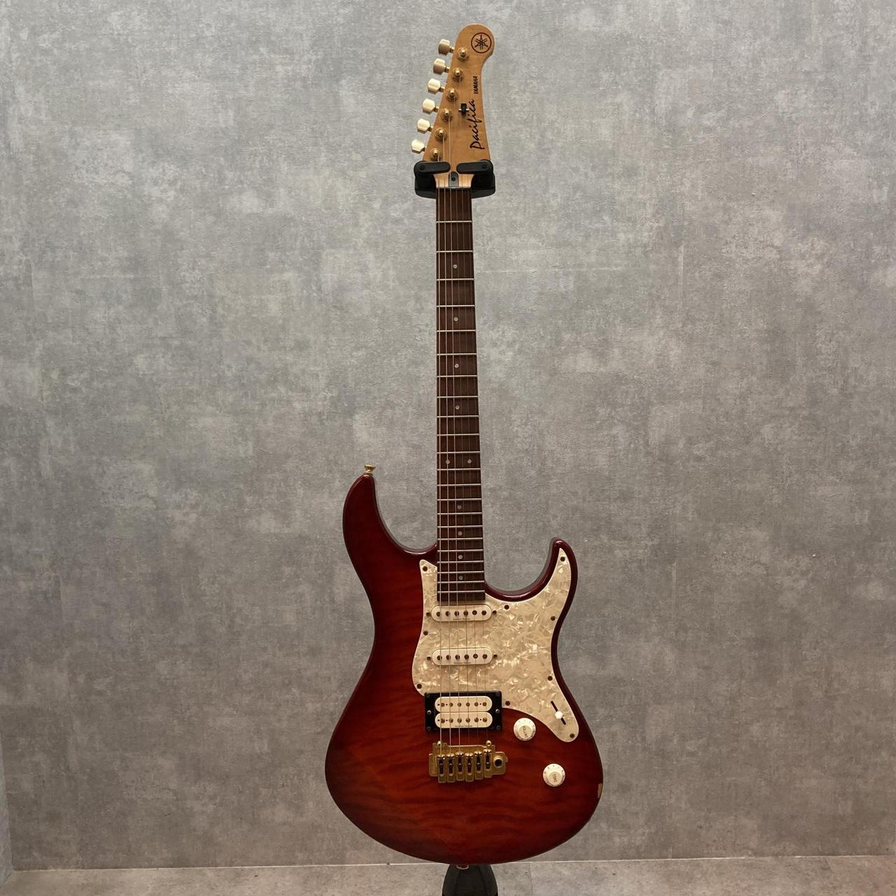 ギター Yamaha Pacifica 812WX Yamaha Pacifica 812WX | Specifications